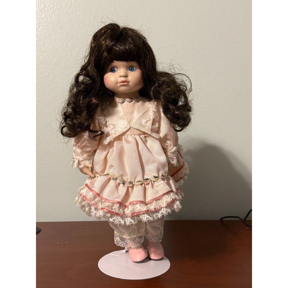 Design Debut Cassandra Porcelain Doll 16" Tall w/Stand No Box #0688/2280 NO FLAW